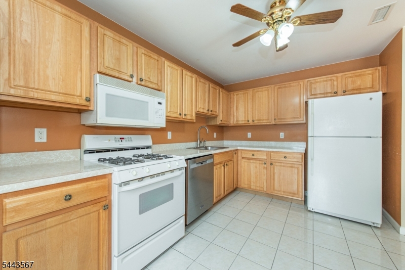 Chanda Arms - Residential