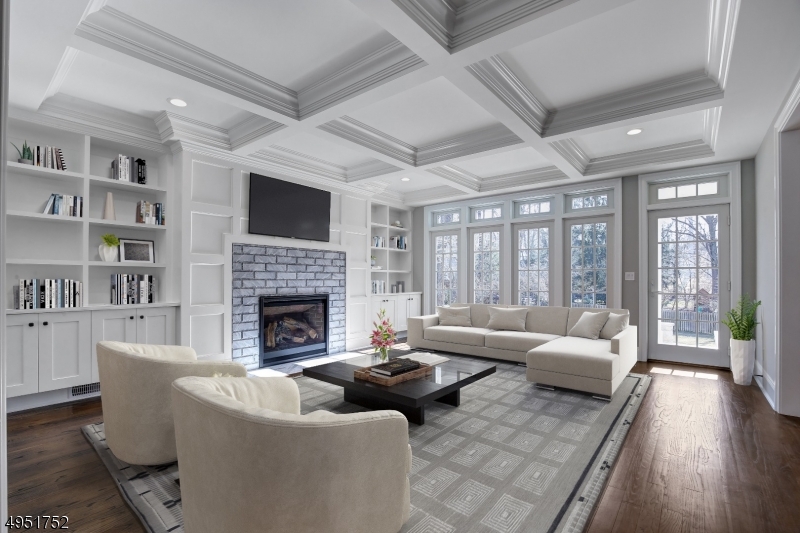 ROLLING HILL - Residential
