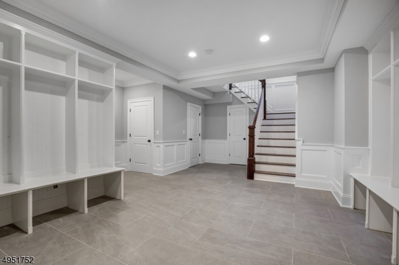 ROLLING HILL - Residential