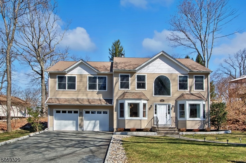 White Meadow Lake - Residential