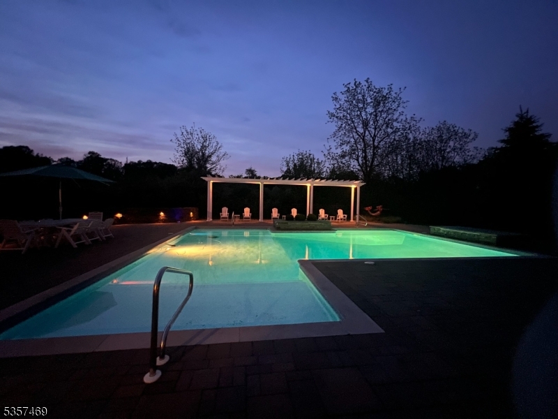 Ironia - Residential