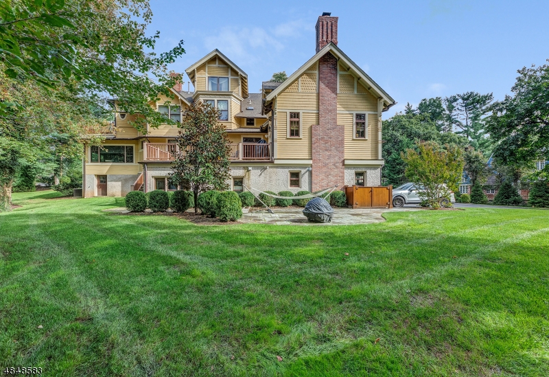 Old Short Hills - Residential