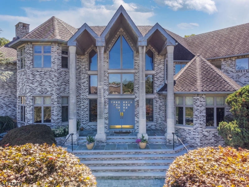 FOX HOLLOW - Residential