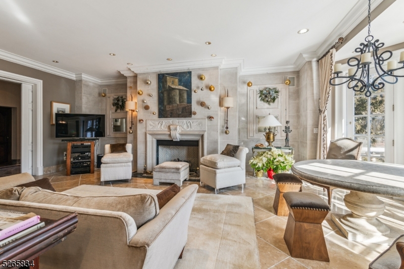 Llewelyn Park - Residential