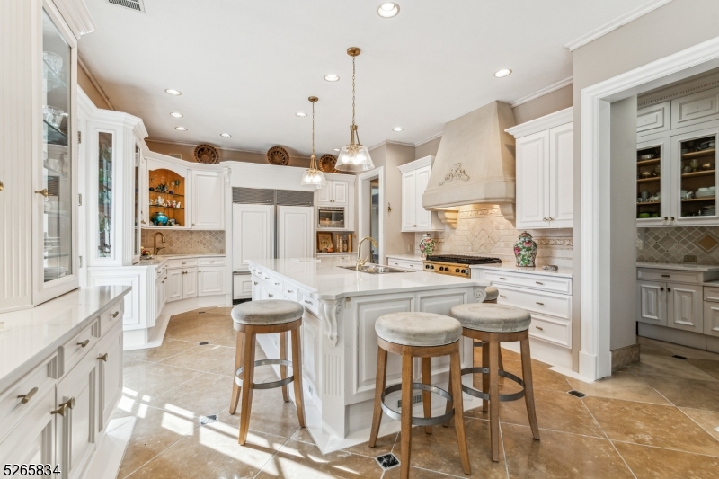 Llewelyn Park - Residential