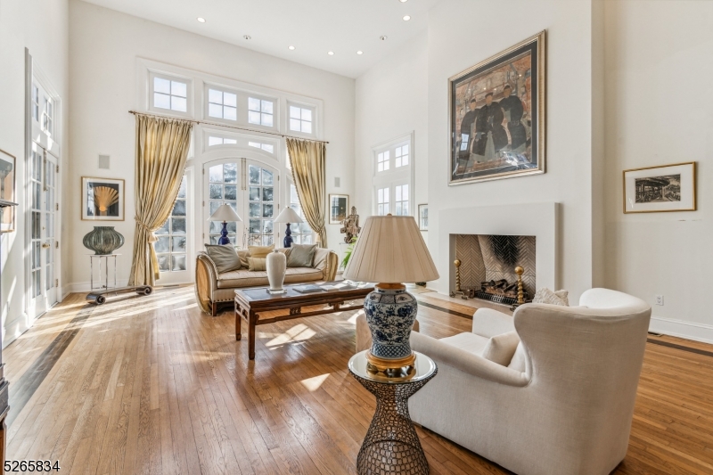 Llewelyn Park - Residential