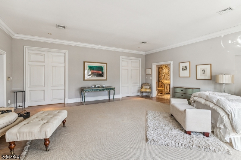 Llewelyn Park - Residential