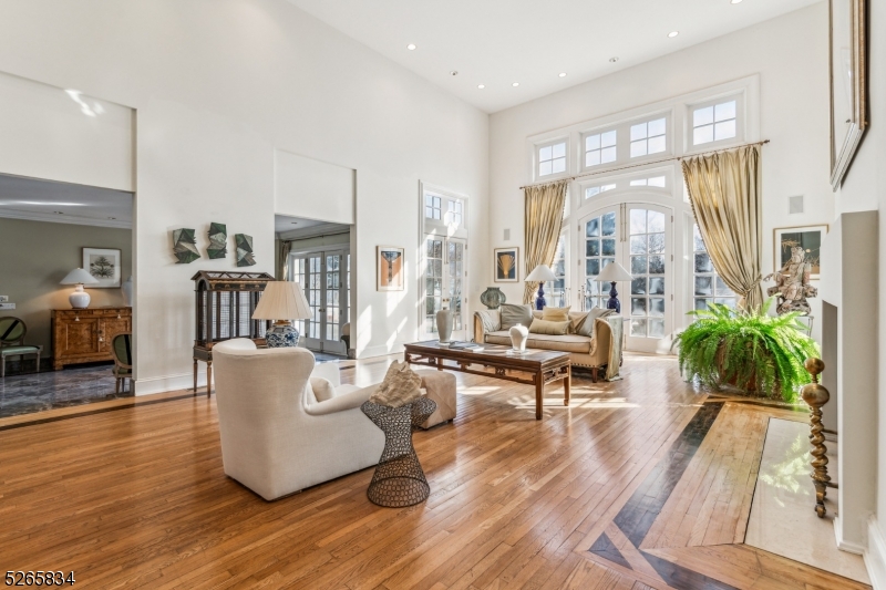 Llewelyn Park - Residential