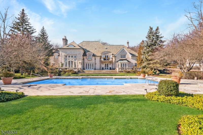 Llewelyn Park - Residential