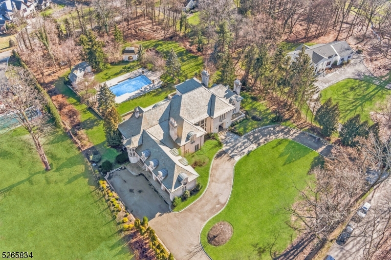 Llewelyn Park - Residential