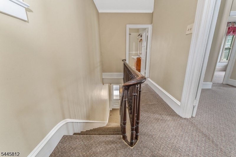 MAIN STREET - Commercial Lease