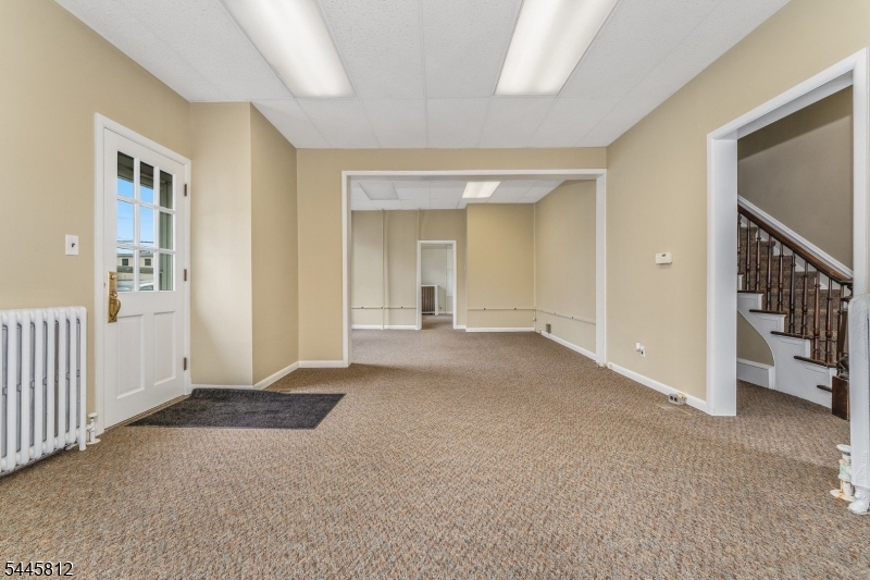 MAIN STREET - Commercial Lease