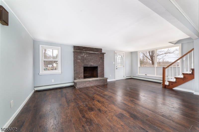 SILVER LAKE - Residential