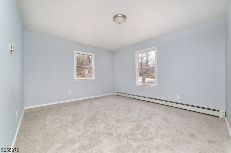 SILVER LAKE - Residential