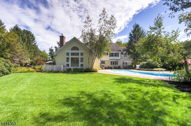 Drake Manor - Residential