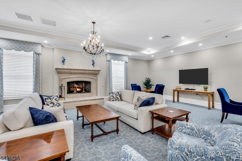 CANAL WALK - Residential