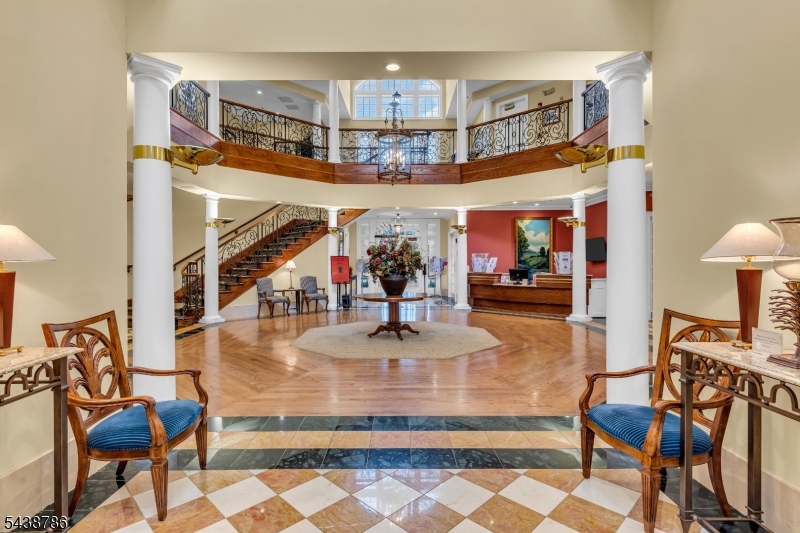 CANAL WALK - Residential