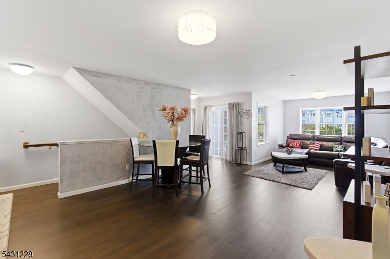 Riverfront Residences - Residential