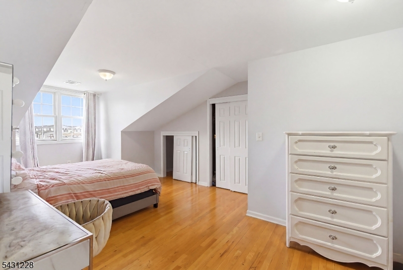 Riverfront Residences - Residential