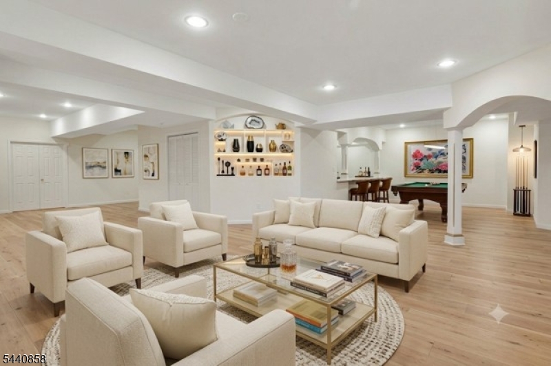 Skytop Cul de Sac - Residential