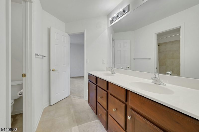 Skytop Cul de Sac - Residential