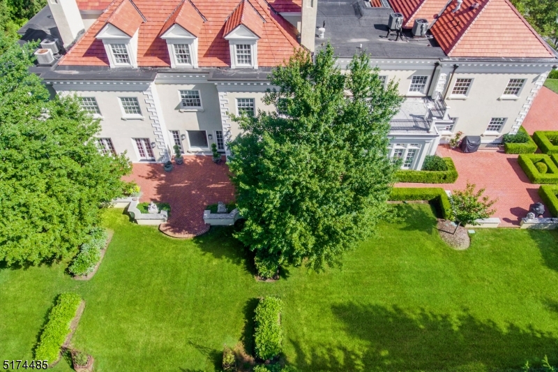 Old Short Hills - Residential