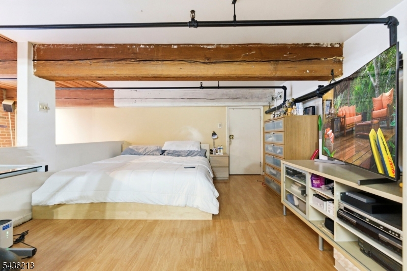 Condo - Residential