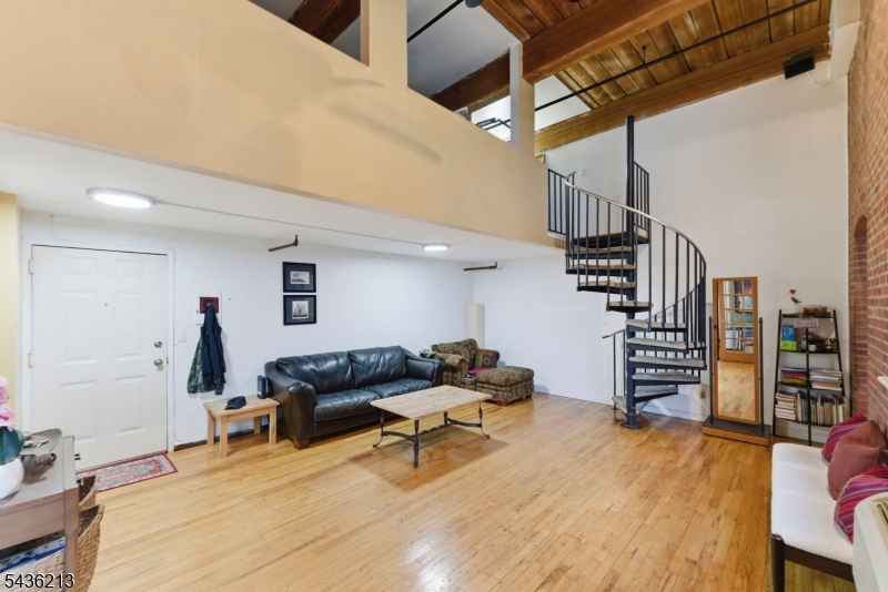 Condo - Residential
