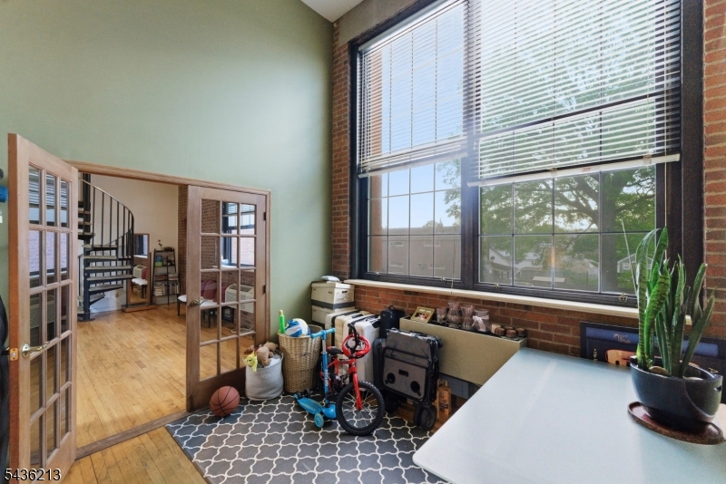 Condo - Residential