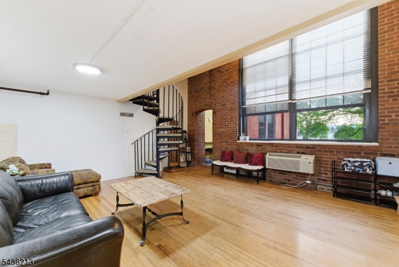 Condo - Residential