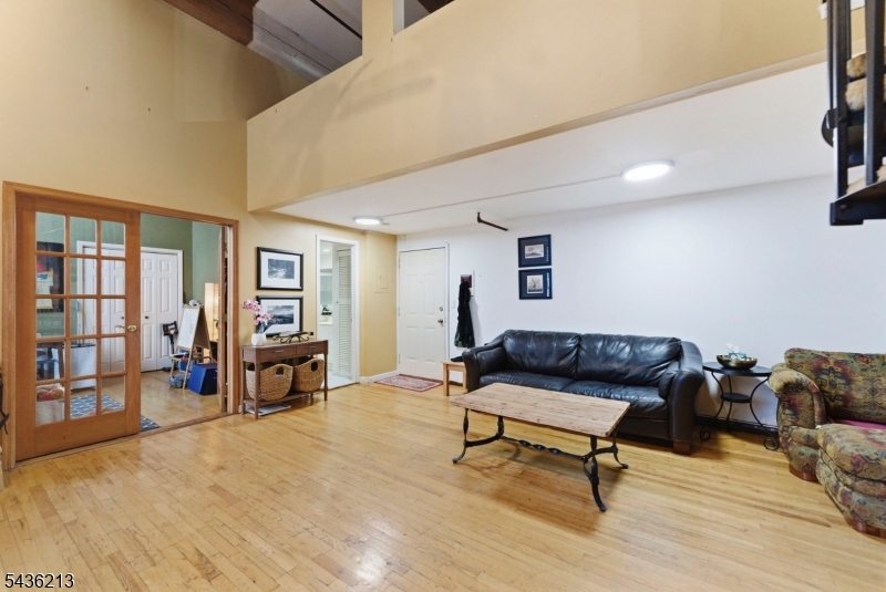 Condo - Residential