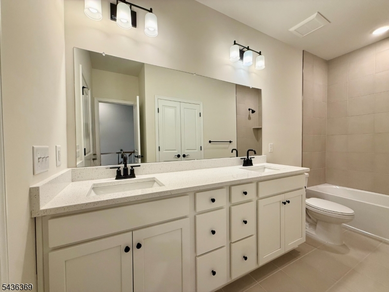 Scarlet Place - Residential Lease