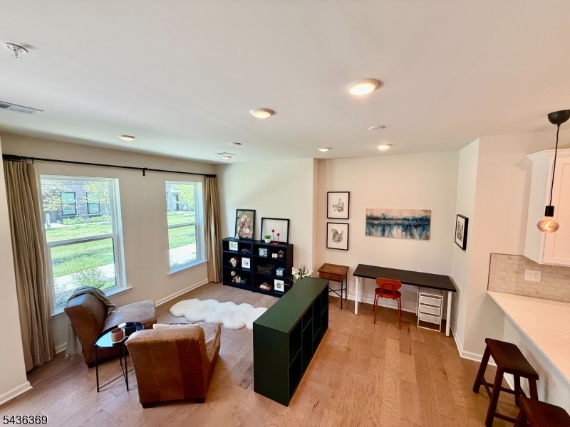 Scarlet Place - Residential Lease