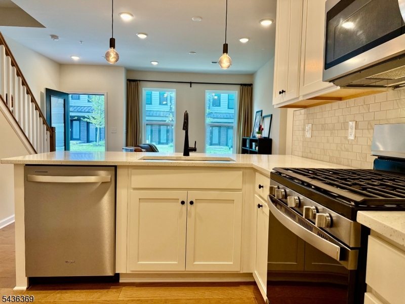 Scarlet Place - Residential Lease