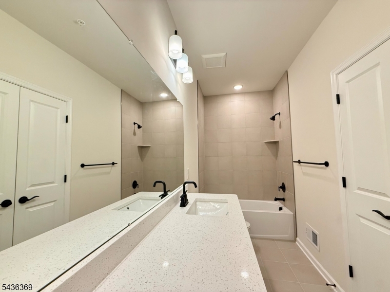 Scarlet Place - Residential Lease