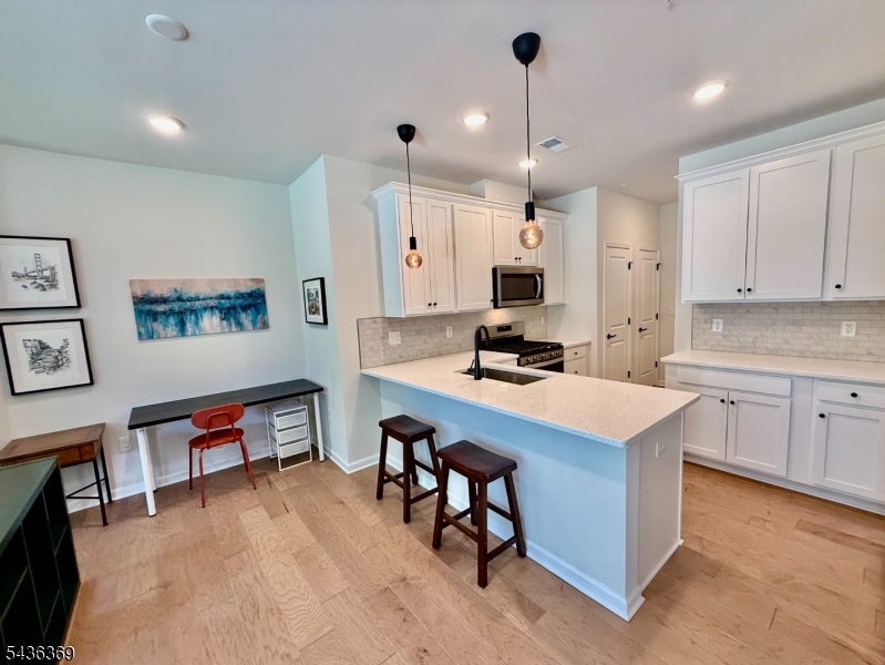 Scarlet Place - Residential Lease