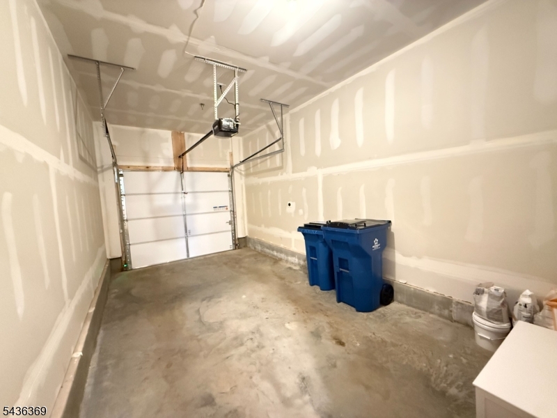 Scarlet Place - Residential Lease