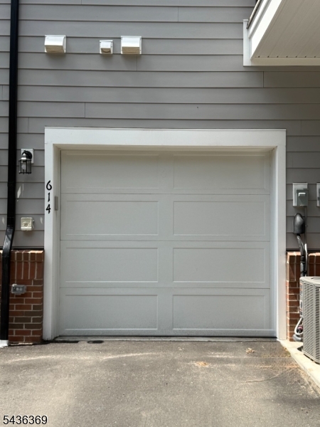 Scarlet Place - Residential Lease