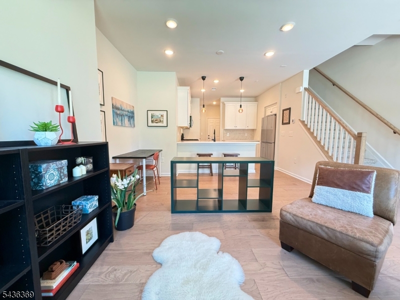 Scarlet Place - Residential Lease