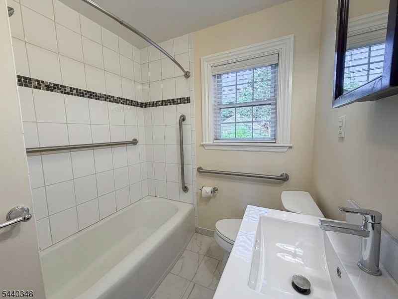 CONDO - Residential