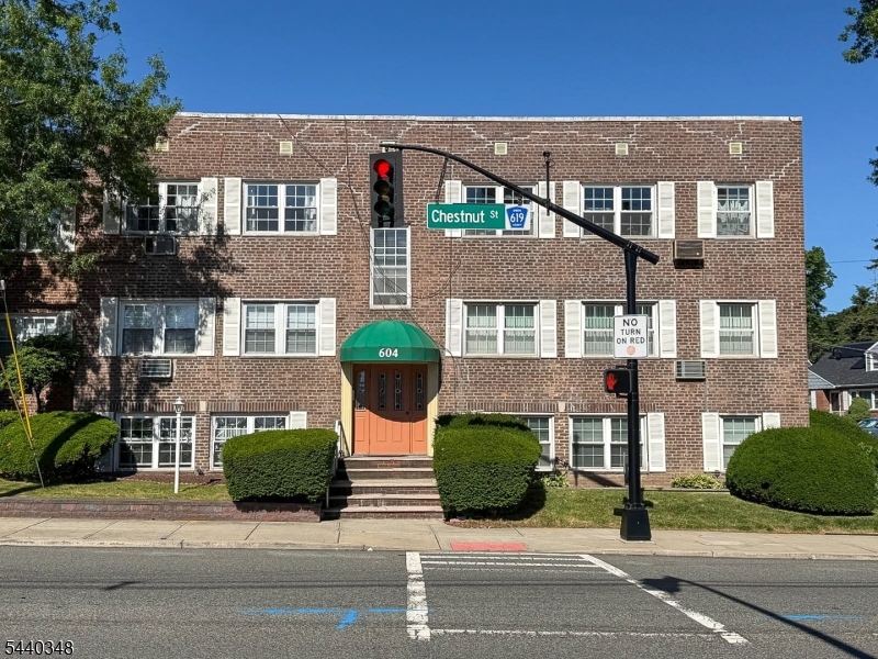 CONDO - Residential