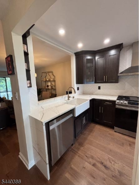 Woodbridge Commons - Residential