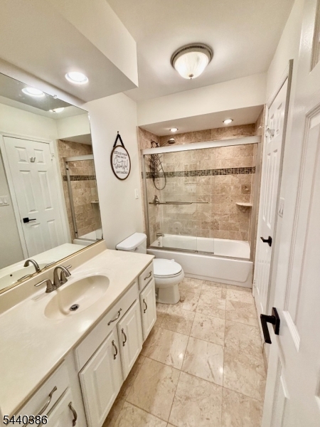 Woodbridge Commons - Residential