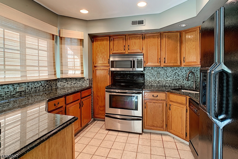 Fieldstone - The Hills - Residential