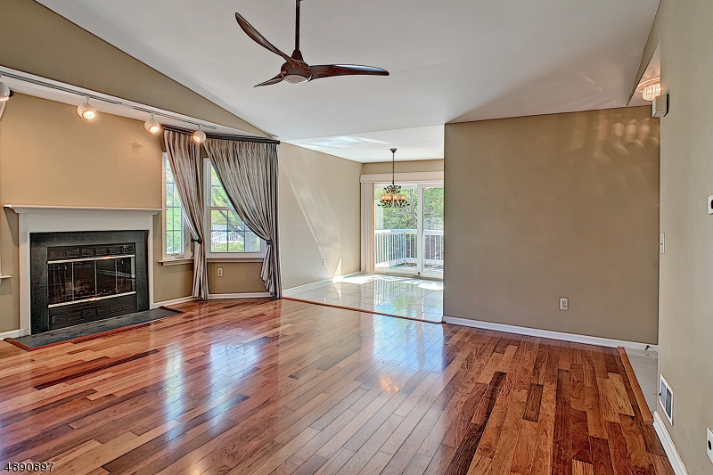 Fieldstone - The Hills - Residential