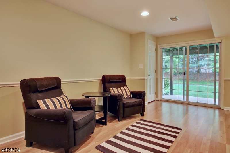 Hamilton Crest - Residential Lease