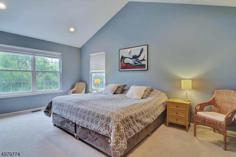 Hamilton Crest - Residential Lease
