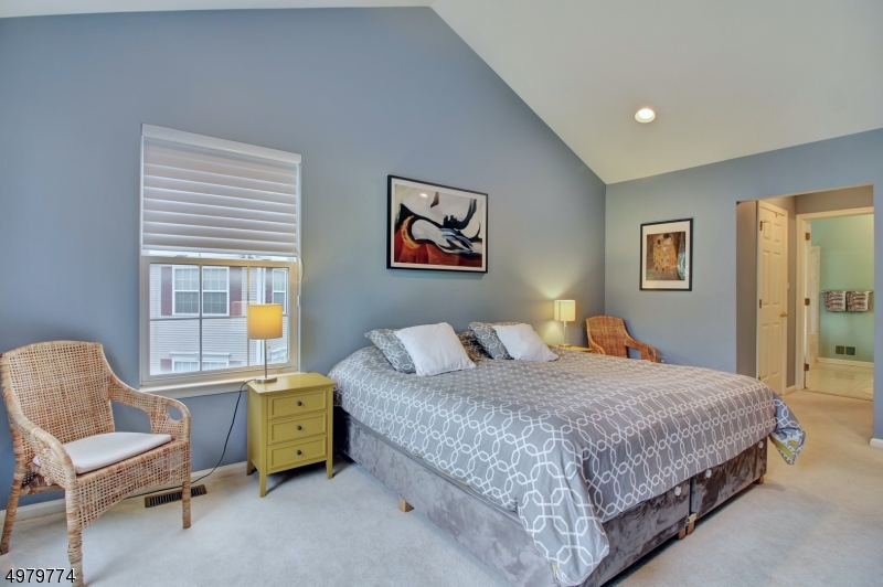 Hamilton Crest - Residential Lease