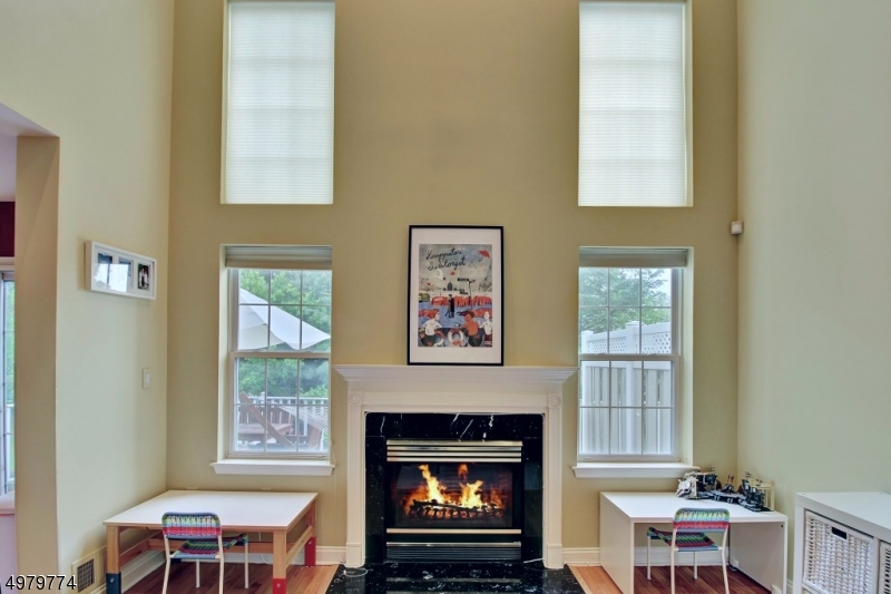 Hamilton Crest - Residential Lease