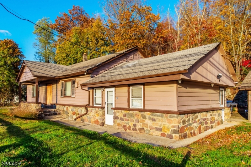 LAKE HOPATCONG PROSPECT POI - Land